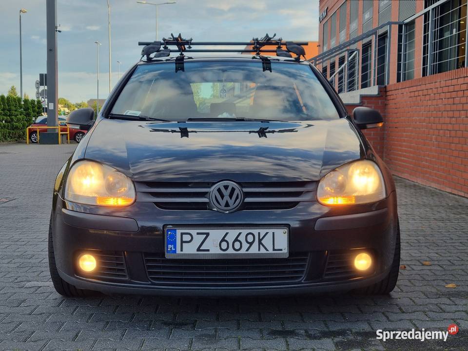 VW Golf V 105 19TDI doinwestowany czarny 1900cm3 Poznań