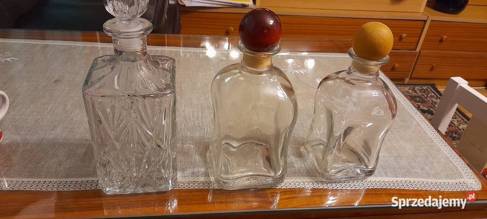 Karafki szklane i kryształowe Dzbanki, karafki i mleczniki Warszawa