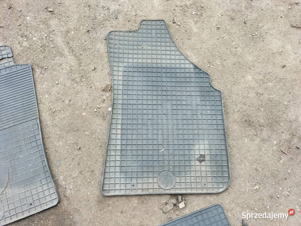 SEAT TOLEDO 2 MK2 DYWANIKI SAMOCHODOWE GUMOWE Pozostałe Części samochodowe Kamień-Kolonia