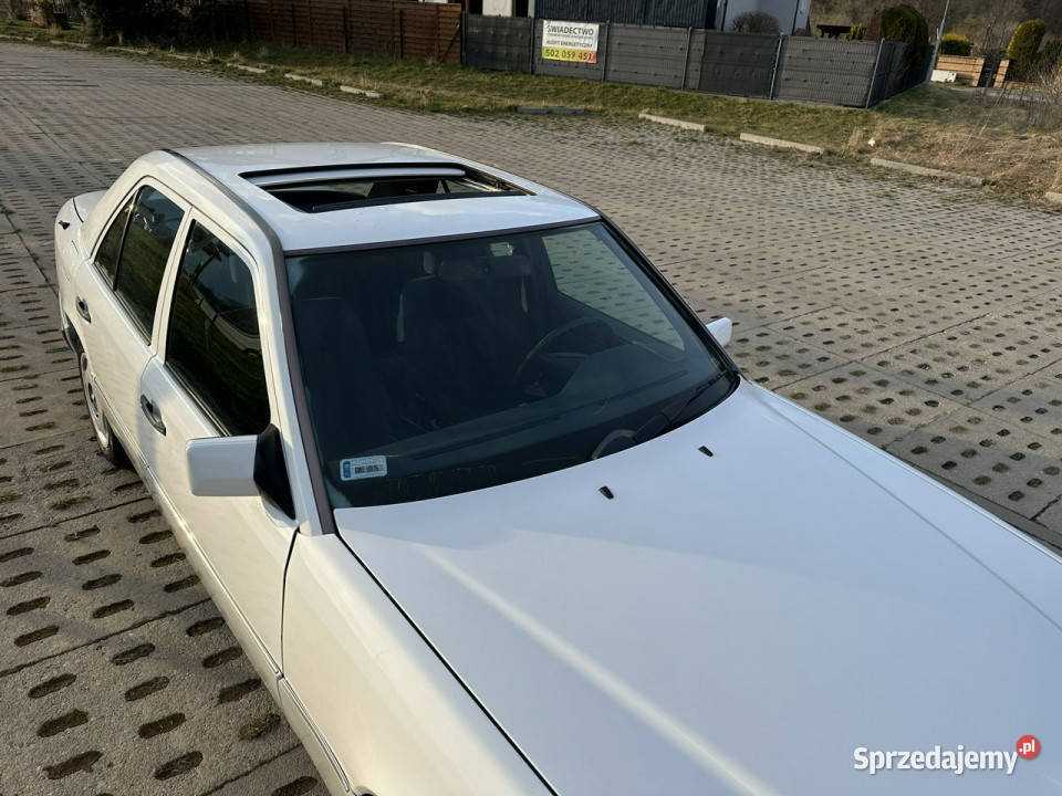 Mercedes W124 20d stan niespotykany szyberdach Zarejestrowany w Polsce