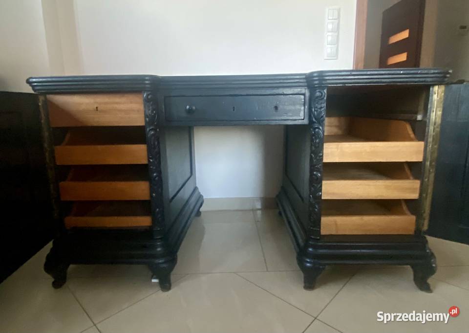 Piękne antyczne biurko idealne do kancelarii Poznań