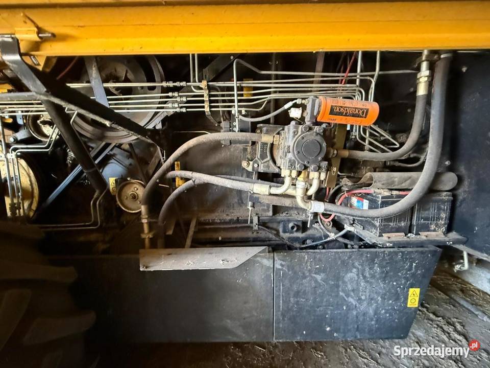 Holland tc5050 kombajn zbożowy Sokoły sprzedam