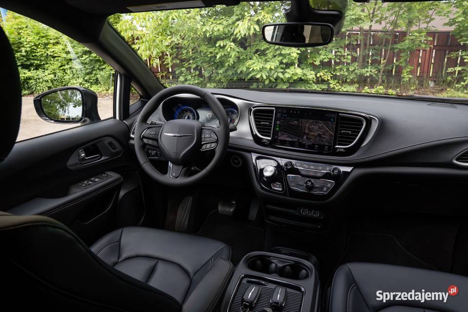 Chrysler Pacifica S 2024r Zadbana bezwypadkowa Lędziny