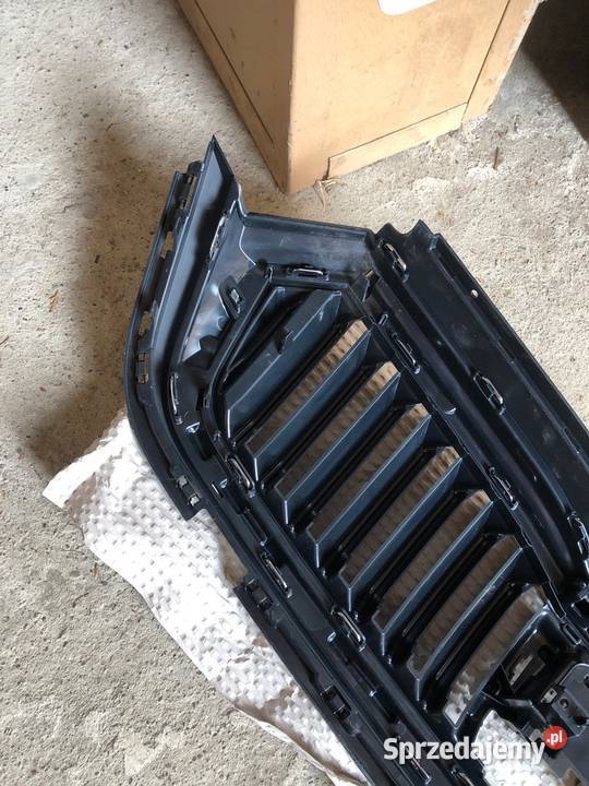 SKODA OCTAVIA 4 IV 19 GRILL GRIL PRZÓD 5E3853653 sprzedam