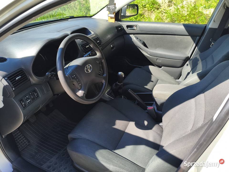 Toyota Avensis T25 Kombi 16 Benzyna klimatyzacja pomorskie Gdańsk sprzedam