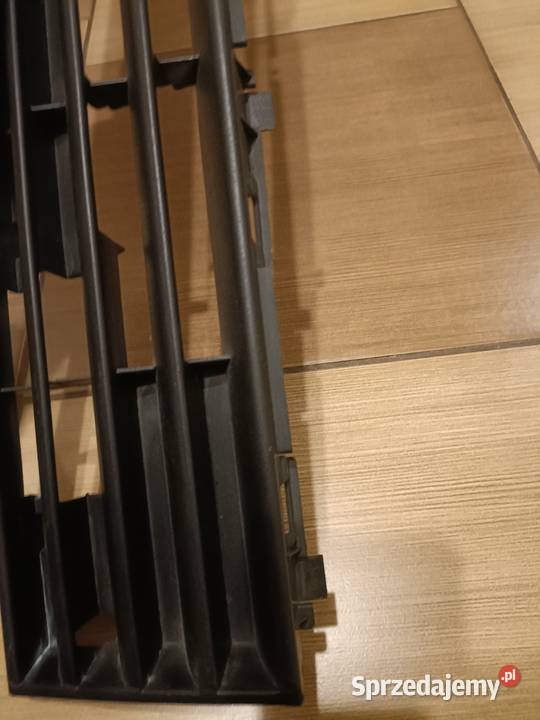 Grill bez znaczka JOM VW Polo 86c2f