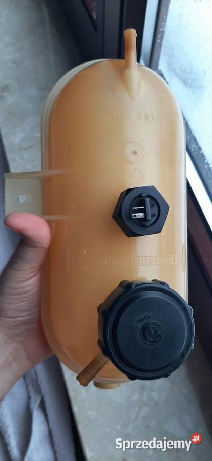 2 Zbiorniczki wyrównawcze do BMW E28 Części samochodowe mazowieckie Mińsk Mazowiecki