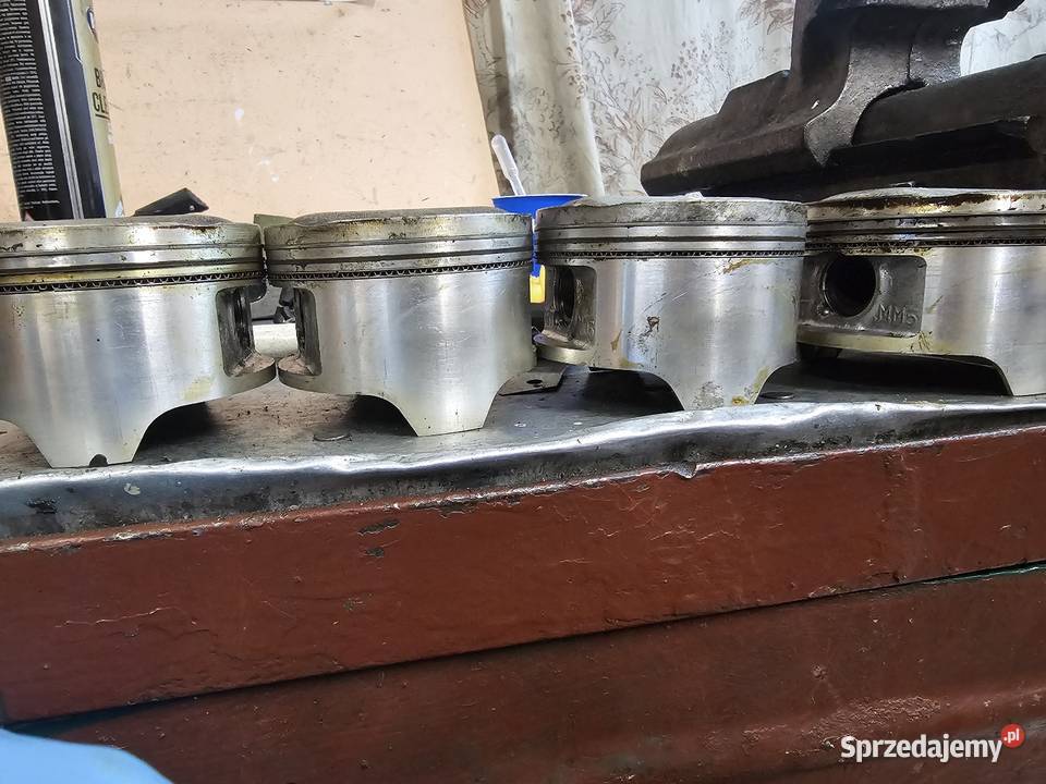 Honda CBR 1000 f sc24 sc21 cylindry tłoki Jelenia Góra