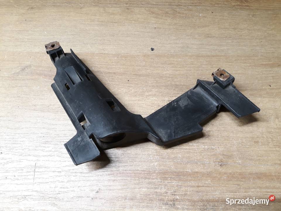 BMW 3 E46 SEDAN ŚLIZG POD LAMPĘ LEWY PRZÓD Międzychód