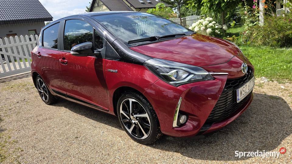 Toyota Yaris Hybryda Najbogatsza Wersja Gdańsk
