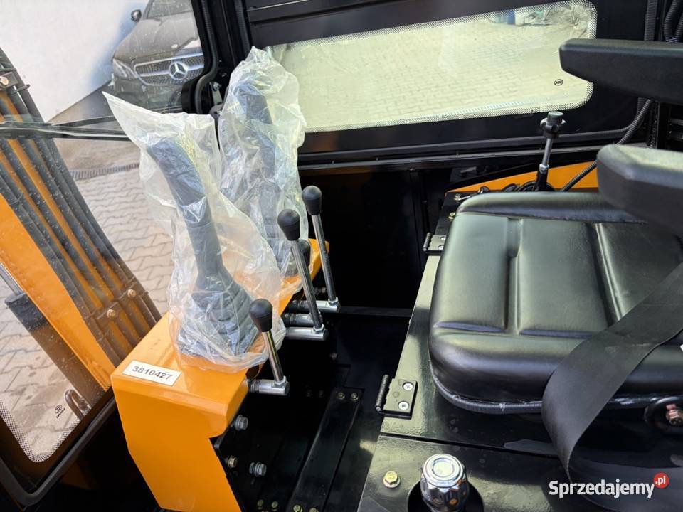MINIKOPARKA BRIGGS STRATTON ZAMIANA na osobowe Koparki Poznań sprzedam