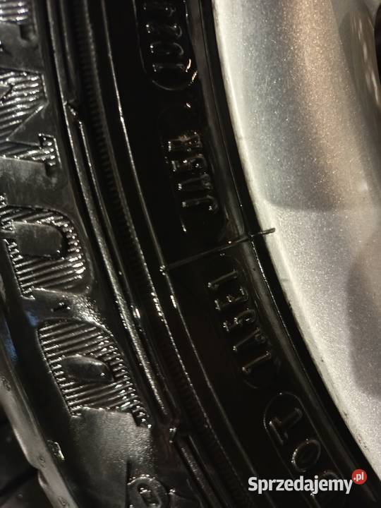 Sprzedam felgi Reno 17 z oponami aluminiowe Sieradz