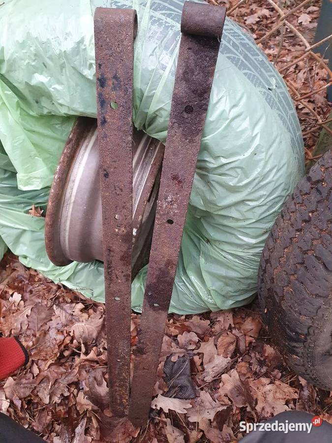 Stare zawiasy okucia drzwi bram i ogrodzenia Warszawa