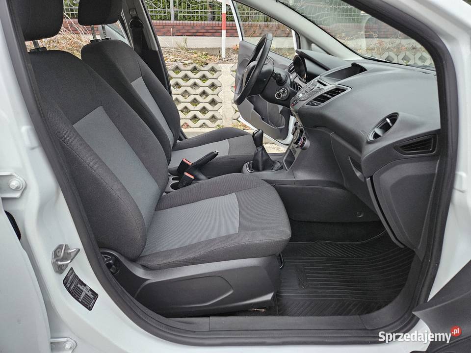 Ford Fiesta 2016 125 82 salon Polska Rzeszów