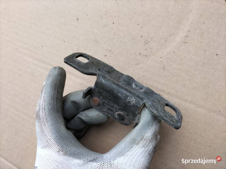 AUDI 80 B4 80B4 4A9827517B RYGIEL ZAMKA Kamień-Kolonia