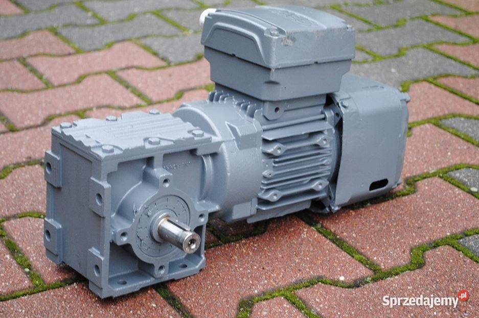 Motoreduktor kątowy 037kw 18obrmin z hamulcem