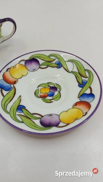 Filiżanka ze spodkiem mała owocowe zdobienie lubelskie Zamość