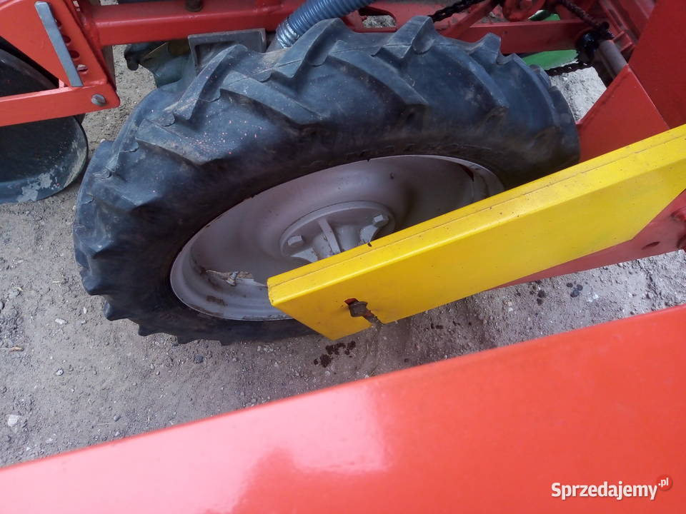Siewnik do kukurydzy nieuszkodzony kujawsko-pomorskie Bądkowo