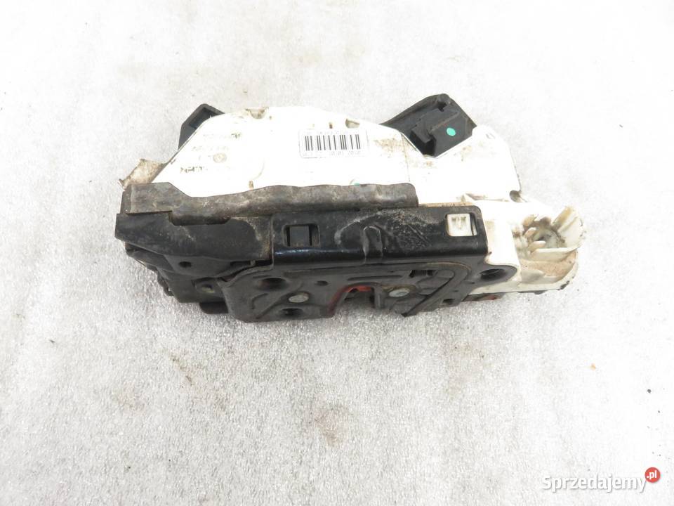 ZAMEK LEWY PRZEDNI VW POLO V 5K1837015B