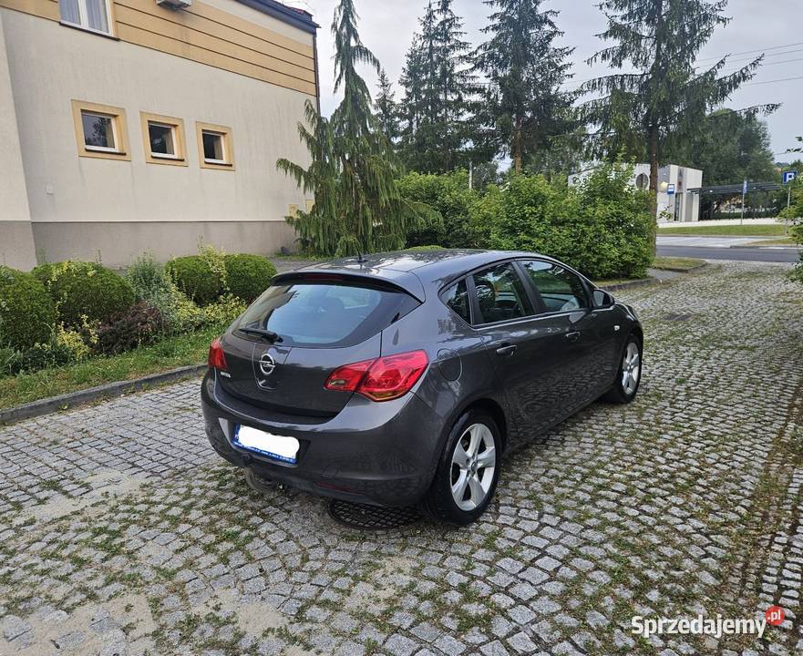 Opel Astra J 2010r 13cdTi Klima Alu 17 Kamera Ryglice