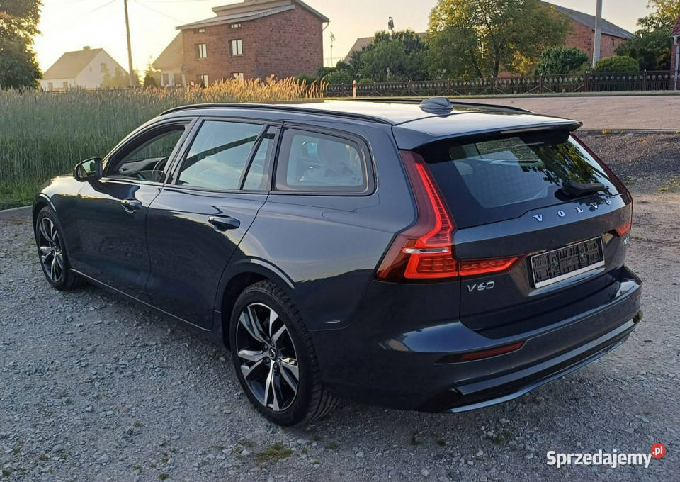 Volvo V60 Mild Hybrid Przebieg 12500 II 2018 Suchorzew