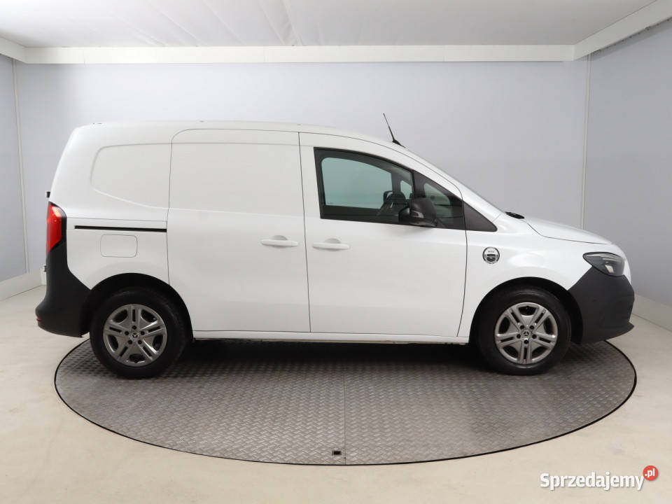 Mercedes Citan 109 CDI światła LED dolnośląskie Bielany Wrocławskie
