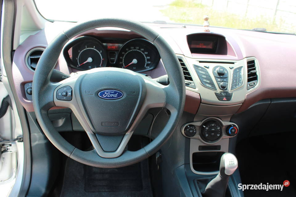 Ford Fiesta Mk7 12 benzyna 60 Ekonomiczny i Żagań