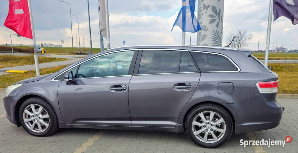 Toyota avensis t27 kombi Opole sprzedam