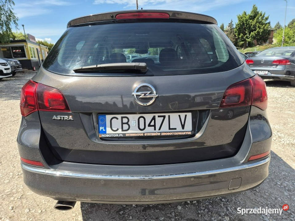 Opel Astra Salon Full wersja 180 Model 2014 J immobilizer