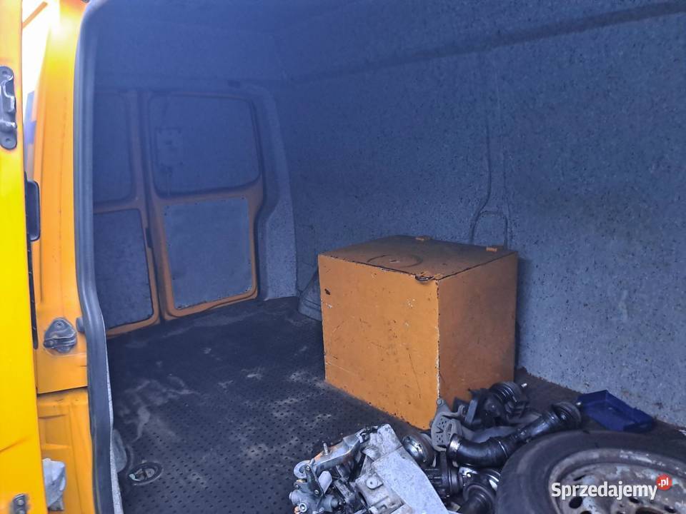 VOLKSWAGEN TRANSPORTER T5 2005 189600 ccm 105 mazowieckie