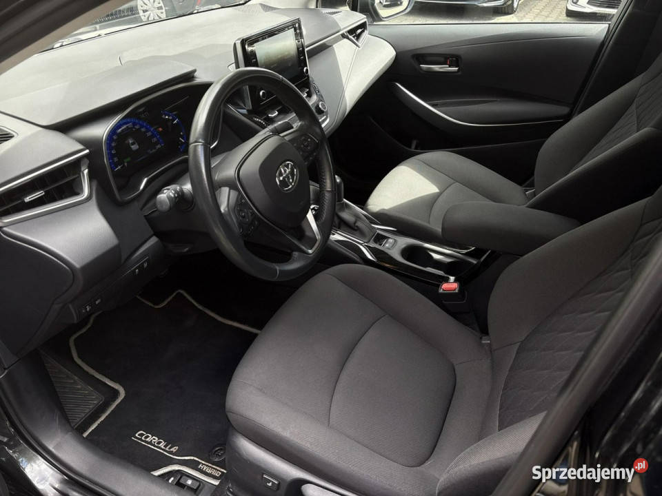 Toyota Corolla 18 Hybrid COMFORT TECH salon Warszawa