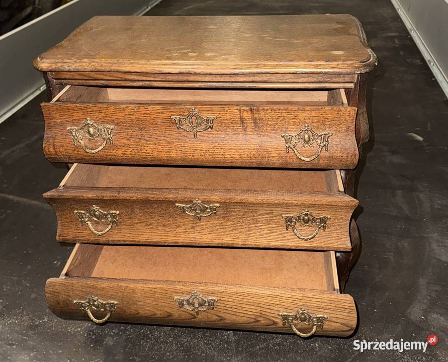 Klasyczna drewniana szafkakomódka w stylu retro Komody Trzcińsko-Zdrój sprzedam