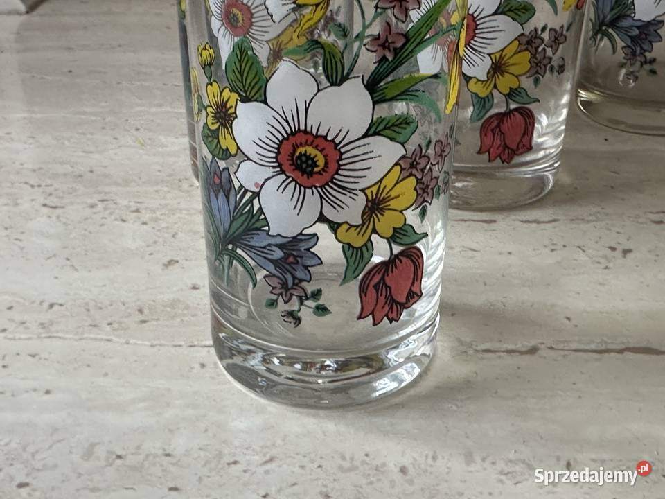 Szklanki z lat PRLu Łódź