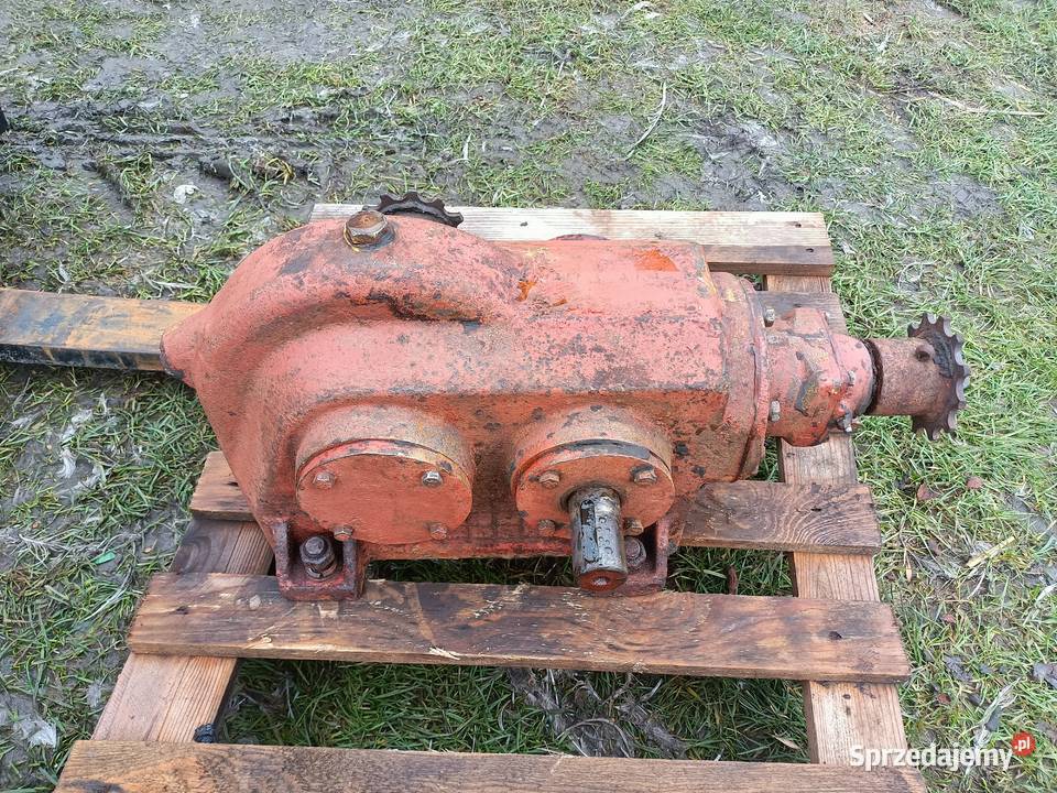 Rozrzutnik PTU 4 t części Witków sprzedam