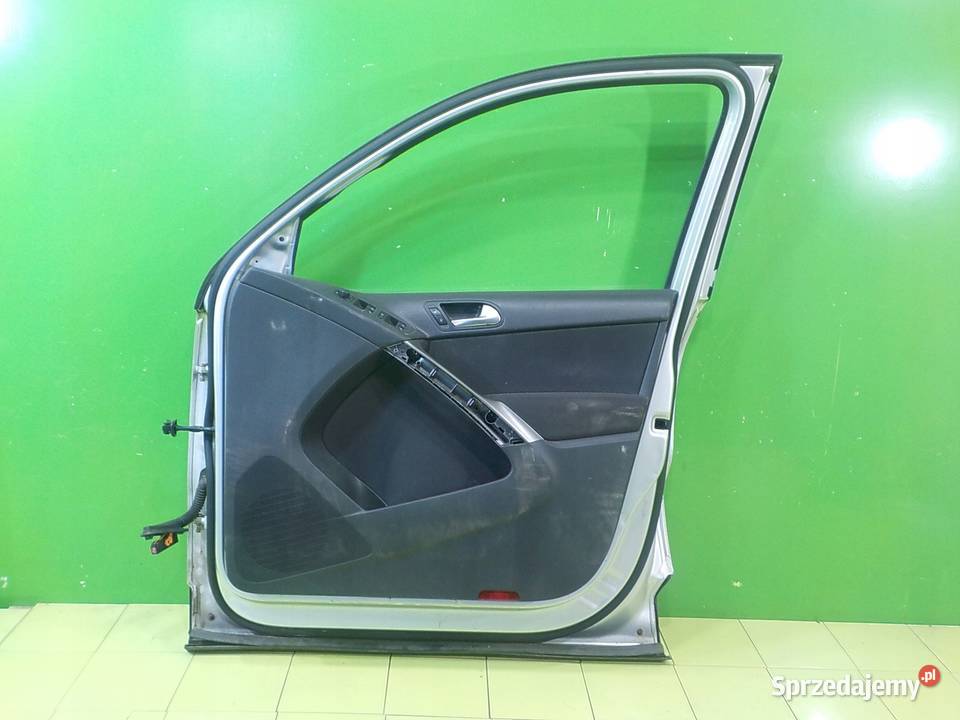 VW TIGUAN I 14 TSI 08r 5D drzwi prawe przod