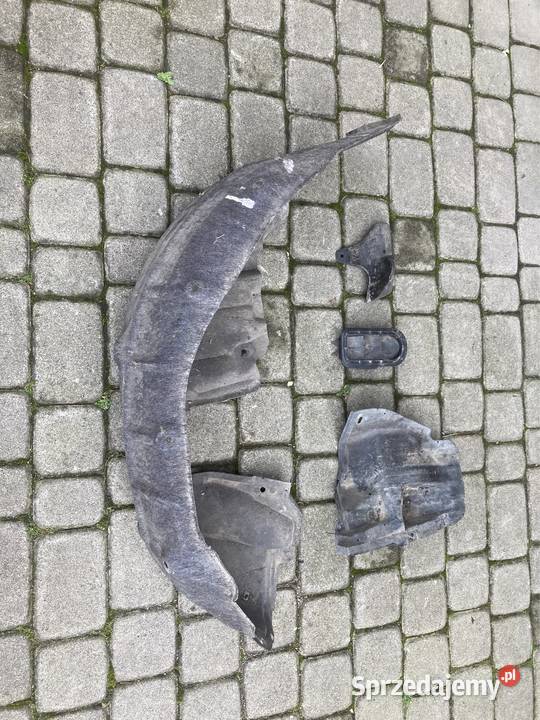 Nadkole tylne prawe toyota auris II 2014 nadkola Karoseria Winiary