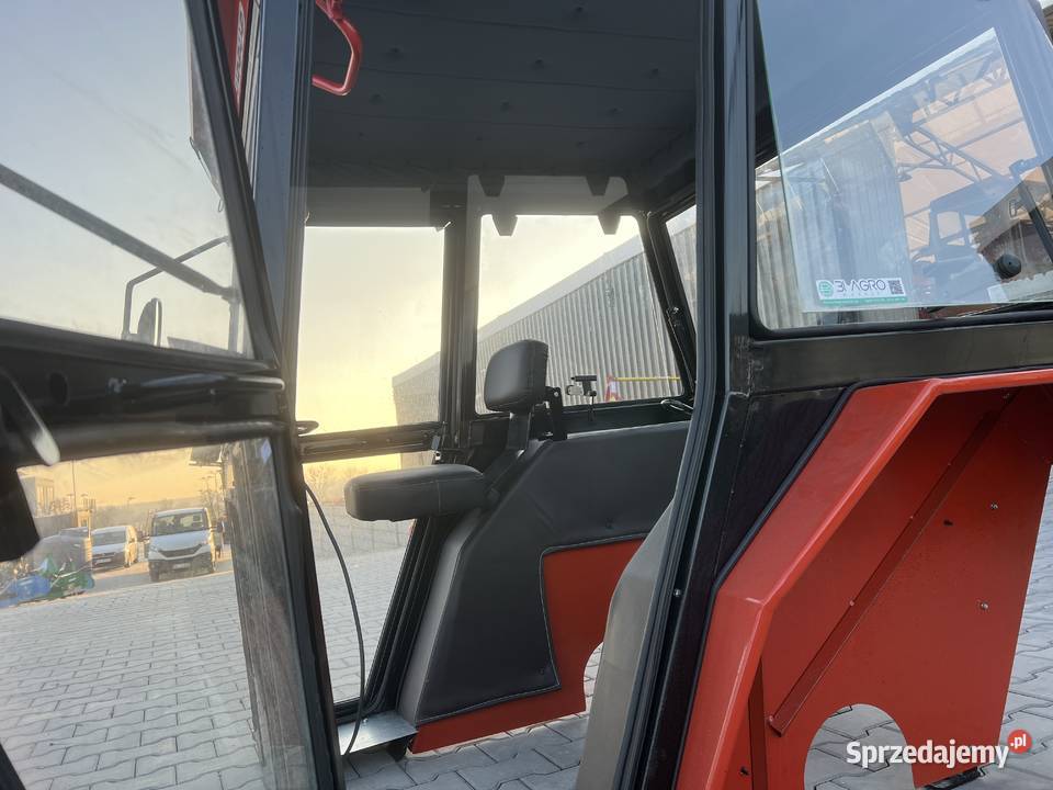 Kabina ciągnikowa kabina POSZERZANA Ursus C330