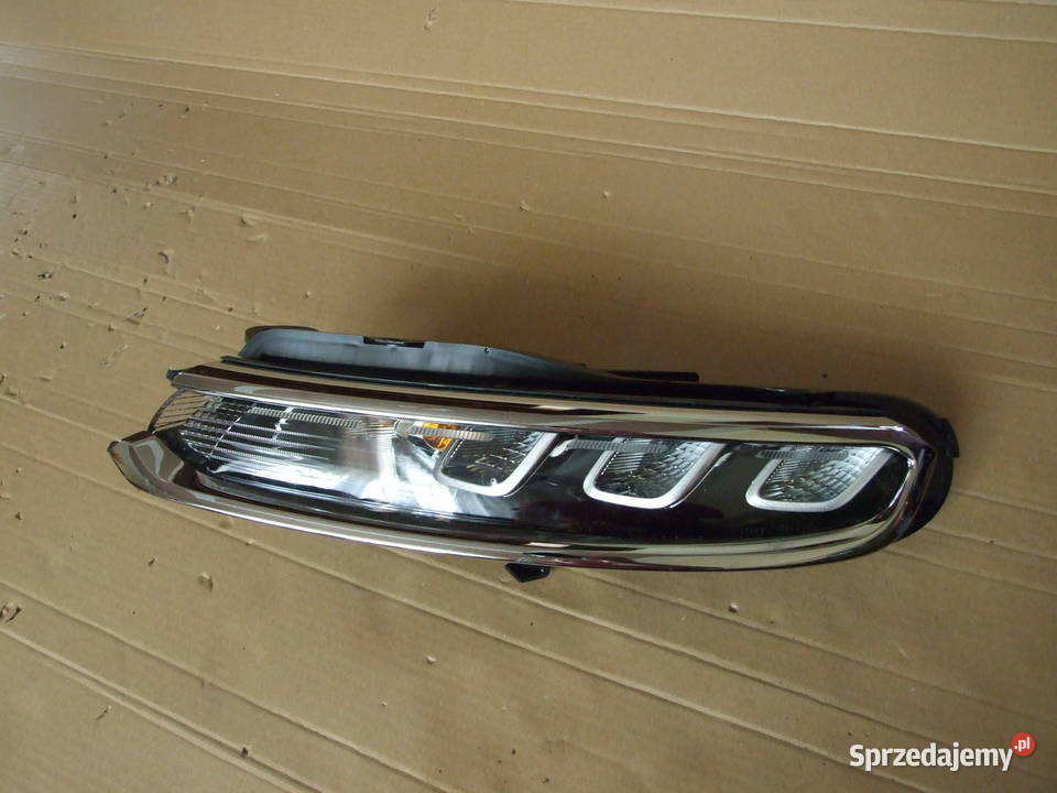Lampa Citroen C3 III lewa do jazdy dziennej DRL osobowe Światła do jazdy dziennej DRL Białystok sprzedam