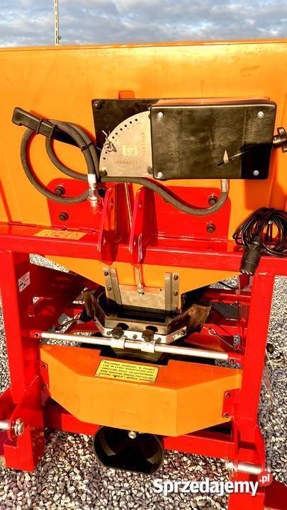 Piaskarka PK1200 drogowa komunalna Dostawa Stalowa Wola