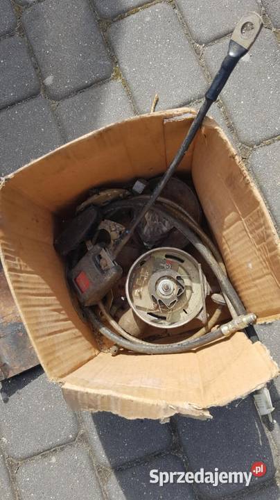 Trabant 601 blotnik klapa bagażnika pas przedni Opoczno