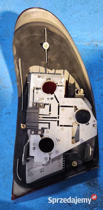 lampa tylna Mercedes W 210 uszkodzona osobowe Kielce sprzedam