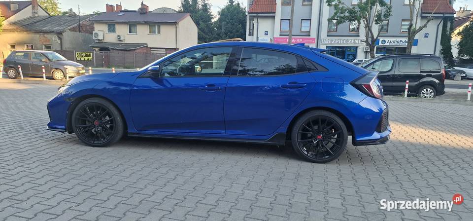 Honda Civic X 15T 182 automat