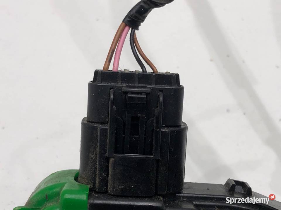 ZAMEK DRZWI PRAWY PRZÓD HYUNDAI i40 Hatchback