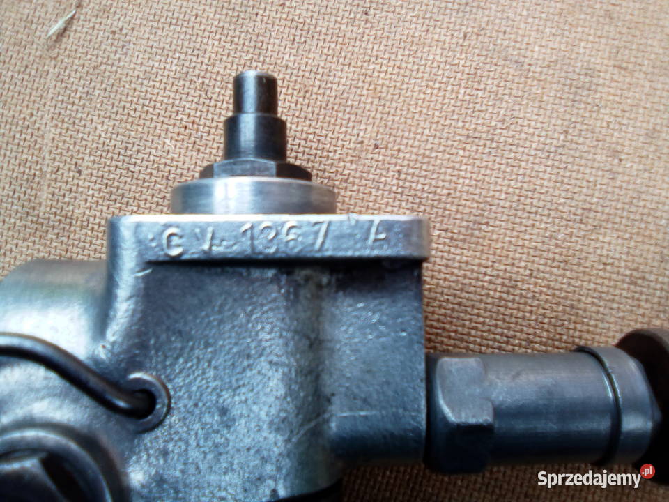 Pompka zasilająca paliwa Zetor Super 50 3011 nieuszkodzony Łańcut