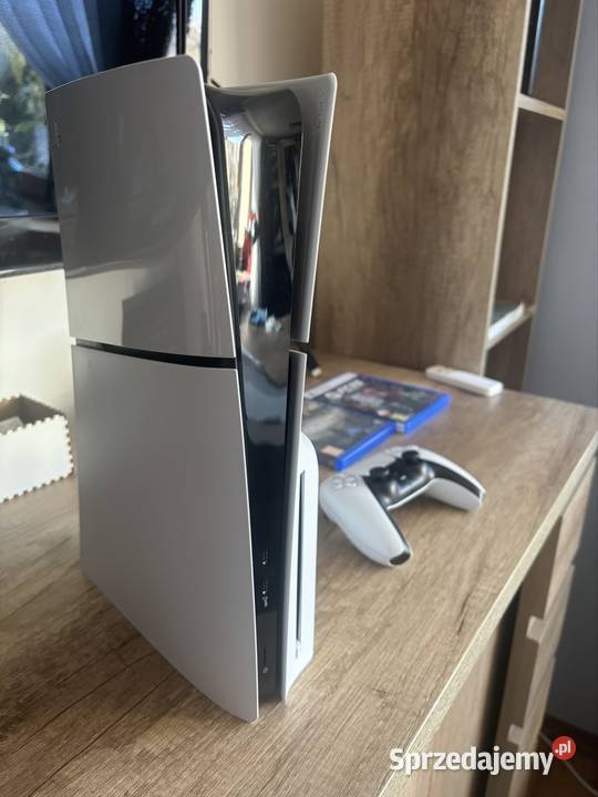 Konsola 5 slim z napędem padem plus 2 gry dubbing Dąbrowa Jastrzębska sprzedam