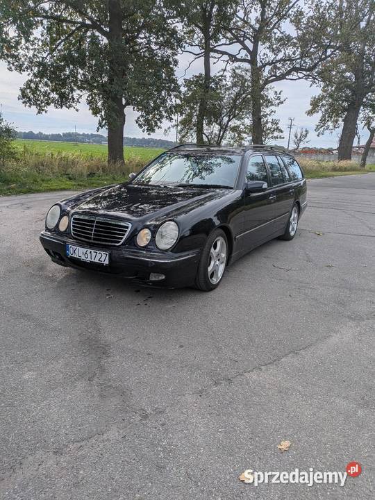 Mercedes-Benz 320