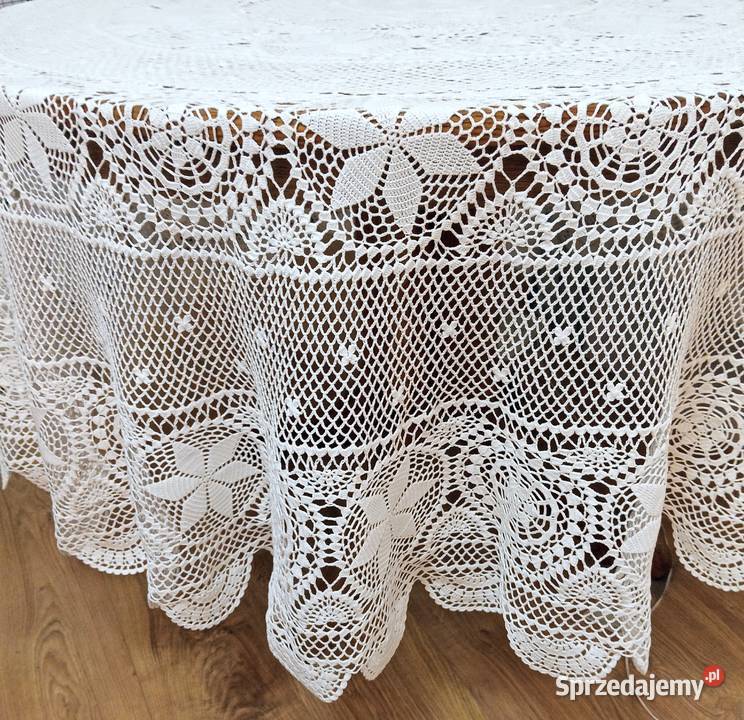 Unikalny świąteczny obrus szydełkowy Płatki Rękodzieło