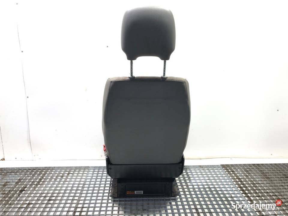 FOTEL PRAWY PRZÓD VW LT 28 35 Bus 9606 SIEDZENIE podkarpackie
