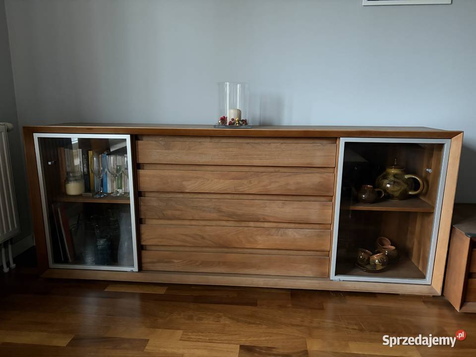 Zestaw drewnianych mebli Wrocław
