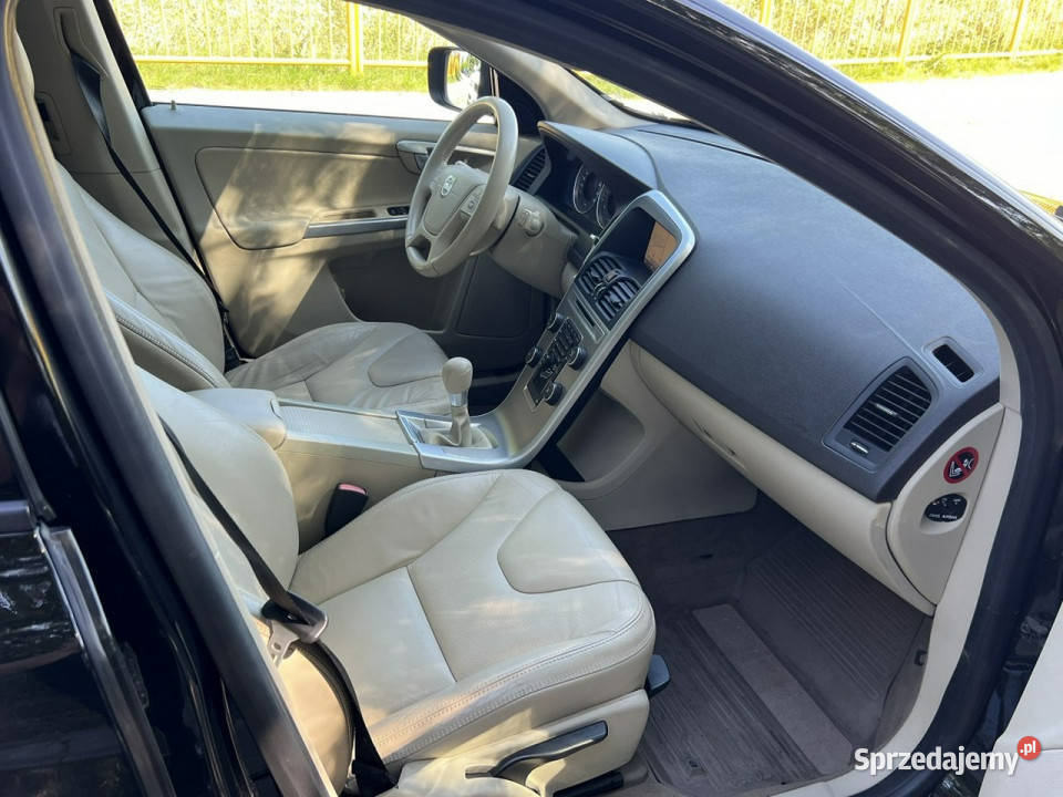 Volvo XC 60 Volvo XC 60 20 DRIVe Kinetic manualna wielkopolskie Gostyń sprzedam